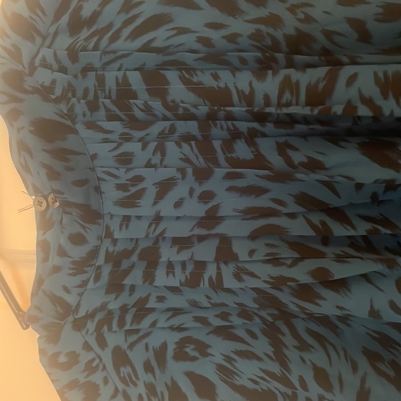 Turquoise and black sleeveless blouse, Ann Taylor size large - Picture 4 of 4